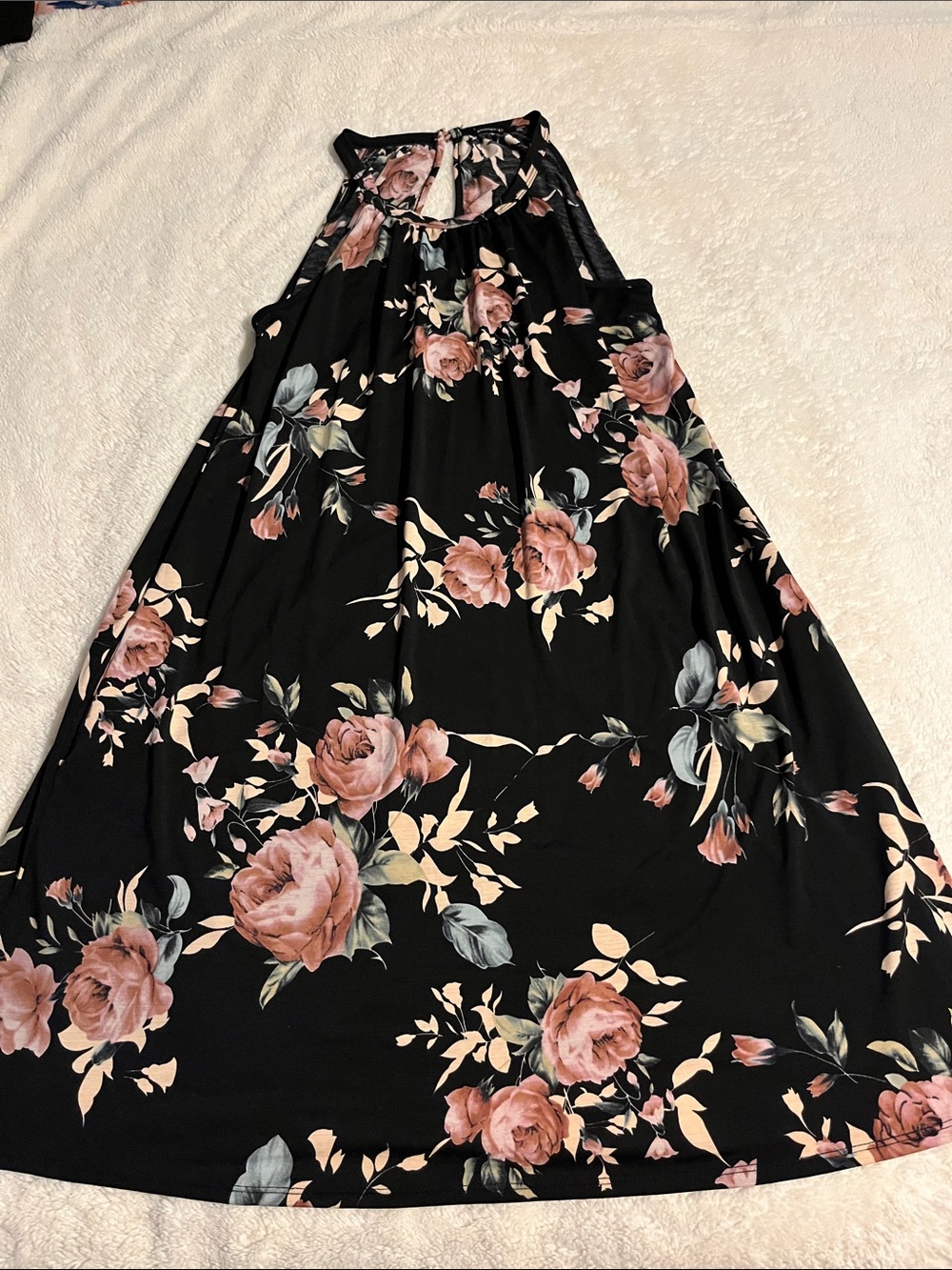 HEIMISH USA Black Floral Halter Dress with Blush Rose Print💐EUC